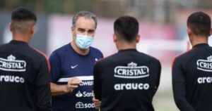Empieza la era Lasarte: la selección chilena recibe a Bolivia con el debut del DT uruguayo