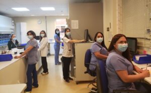 Dan a conocer ganadores de concurso fotográfico que revela el rol de la mujer en el sistema de Salud