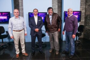 Candidatos a gobernador debatieron problemáticas regionales en primer programa presencial