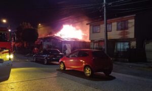 Vecino fallece tras incendio de vivienda en calle Eusebio Lillo