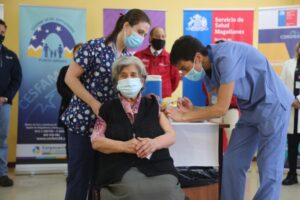 Segundas dosis en Magallanes ya son una realidad: ayer comenzó el proceso