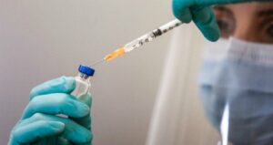 ¿Cuáles vacunas podrían enfrentar mejor las variantes de coronavirus?