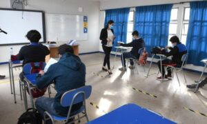 Mineduc señala que alumnos no deben asistir a clases presenciales en comunas en cuarentena