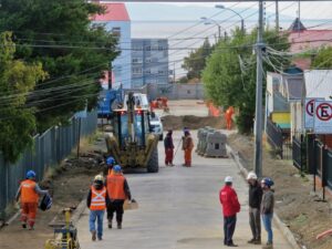 Minvu ejecutará nueve kilómetros de calles tras llamado a Pavimentación Participativa en Magallanes