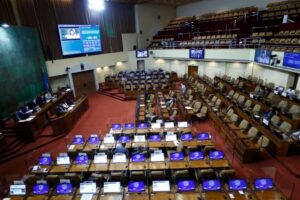 Congreso aprobó la realización en dos días las elecciones en abril