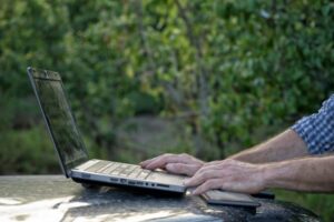 Proponen Derecho a la conectividad digital en nueva Constitución