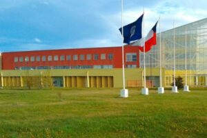 Universidad de Magallanes recibe certificación por su trabajo en la medición de la huella de carbono