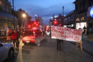Protesta por 10%: joven que habría arrojado piedras a Carabineros queda con arraigo