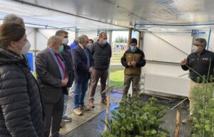 Consejeros conocen el “bosque antártico” que el Inach mantiene en Punta Arenas