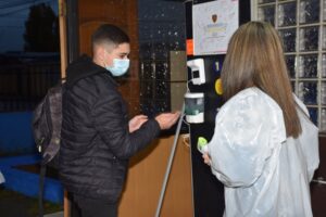 Liceo Monseñor Fagnano suspende clases presenciales debido a Covid positivo de dos alumnos