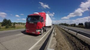 Camioneros piden al Gobierno permitir la apertura de hosterías y posadas en Ruta 5 Sur