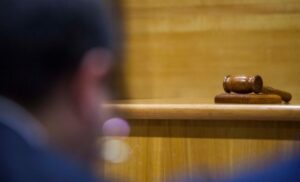 Confirman fallo del juez que envió a la cárcel a imputado que dejó flores “para el funeral” a sus víctimas