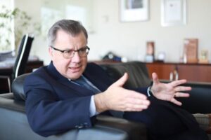 Superintendente de Pensiones: Un sistema de reparto no funciona en Chile