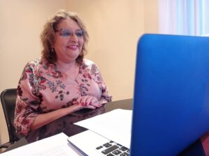 Declaran admisible proyecto de diputada Amar que busca rebajar impuesto a los combustibles