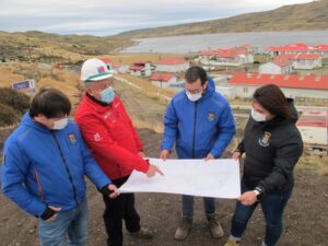 Seremi de Vivienda y Urbanismo inspeccionó obras de pavimentación en Villa Ponsomby