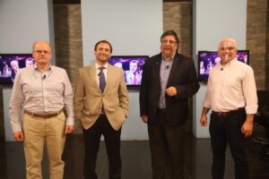 Pingüino Multimedia realizó debate televisivo de candidatos a gobernador regional
