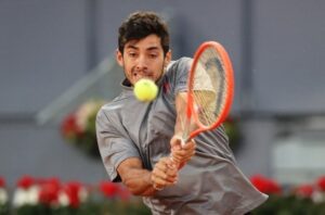Cristian Garín y su gran debut en el Masters de Roma: triunfo sobre el sudafricano Lloyd Harris