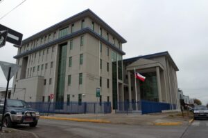 Comienza juicio por femicidio frustrado en Natales