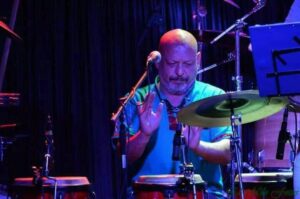 Hondo pesar por fallecimiento de conocido terapeuta y músico magallánico Patricio Andrade