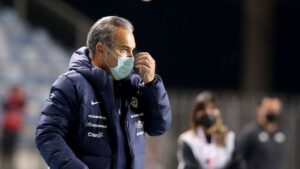 El técnico de la selección chilena Martín Lasarte será el invitado estelar de Pasión Deportiva