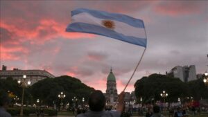 Economía argentina creció 11,4% en marzo