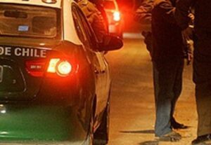 Detienen a sujeto que habría amenazado a carabineros con machete carnicero