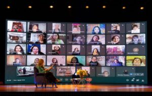 Banco de Chile premió a 35 mujeres emprendedoras y líderes sociales