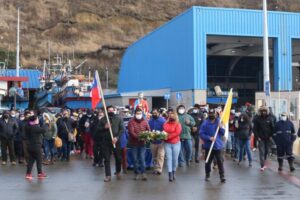 Cerca de 70 personas conmemoraron la festividad religiosa de San Pedro y San Pablo