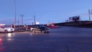Daños y lesiones dejan accidentes en la ruta