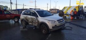 Fuerte accidente en Natales dejó seis lesionados; dos sufrieron fracturas