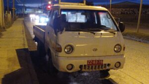 Hallan camión abandonado que tenía denuncia por robo