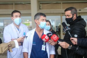 “Tenemos que comenzar a pensar en ser una burbuja territorial  y en una tercera dosis”
