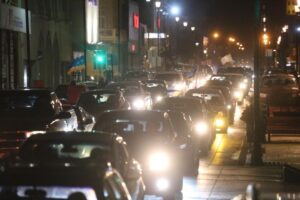 Diferencias en el precio de la bencina entre Santiago y Magallanes superan los $300 por litro