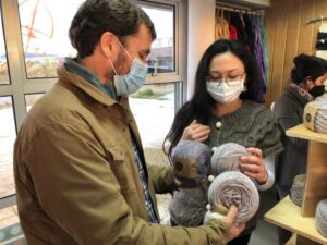 Emprendedores y diseñadores textiles buscan crear industria textil de alta gama