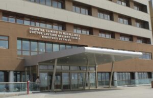 Practicante que fracturó hueso a paciente de ocho años tendrá que someterse a capacitación por estrés laboral