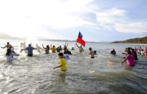 Mañana vuelve el Chapuzón a Puerto Williams: con aforo máximo para mil personas