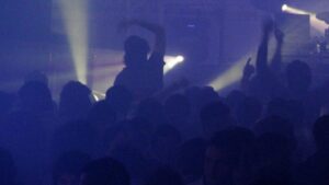 Diez detenidos por fiesta clandestina y 21 accidentes de tránsito en última semana