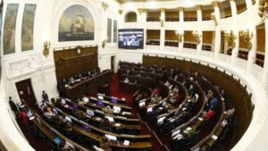 Constituyentes aprueban crear una comisión de Derechos Humanos