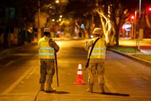 Error por parte del Ministerio de Salud  retrasó para este viernes el inicio de toque de queda