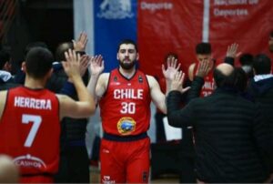 “En lo personal me sentí bastante bien, pude mostrar mi juego y la solidaridad que tengo en ofensiva y defensiva”
