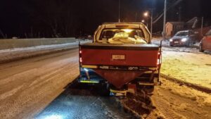 Solo durante el fin de semana, municipio  esparció más de 40 toneladas de sal