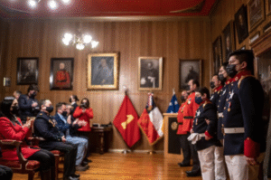 107 voluntarios de Bomberos recibieron premio por años de servicio