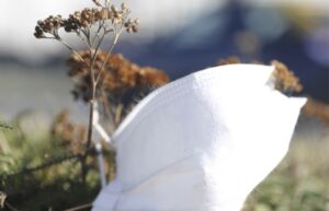 “Una mascarilla podría durar cientos de años en el mar”