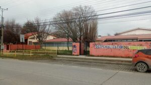 Hombre falleció al interior de vacunatorio de la Escuela Pedro Pablo Lemaitre