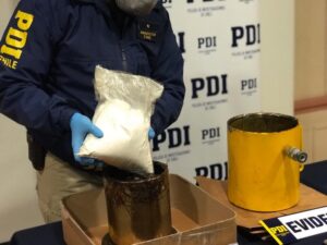 Condenan a sujeto que ingresó a Magallanes 2,3 kilos de cocaína por encomienda