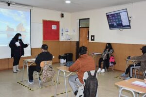 Liceos Salesiano Monseñor Fagnano y María Mazzarello retornan a clases híbridas en Natales