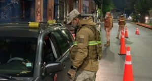 Investigan robo de vehículo que tiene a adolescente formalizado y adulto prófugo