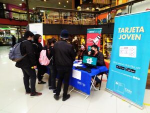 Injuv celebró el Día de la Juventud con la entrega de descuentos y beneficios
