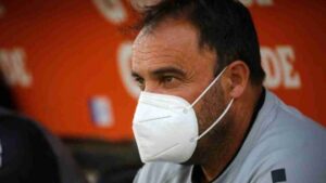 José Luis Sierra dejó de ser el entrenador de Palestino