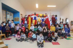 Niños de la Junji disfrutaron del lanzamiento de la obra “Primarios”, del Circo del Sur